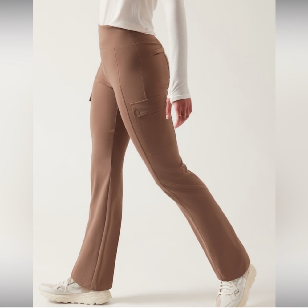 🆕 Athleta Delancey Straight Cargo Pant Neutral Tan Plus Size 1X Athleisure Chic